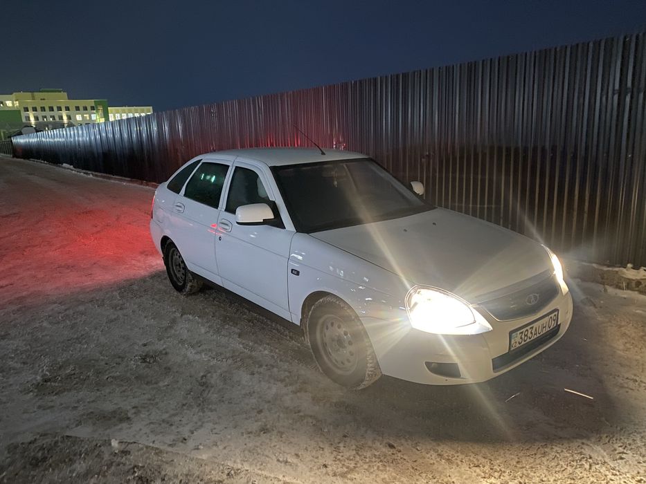 Продам приору  1