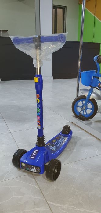 Samokat sotiladi skidka narhda