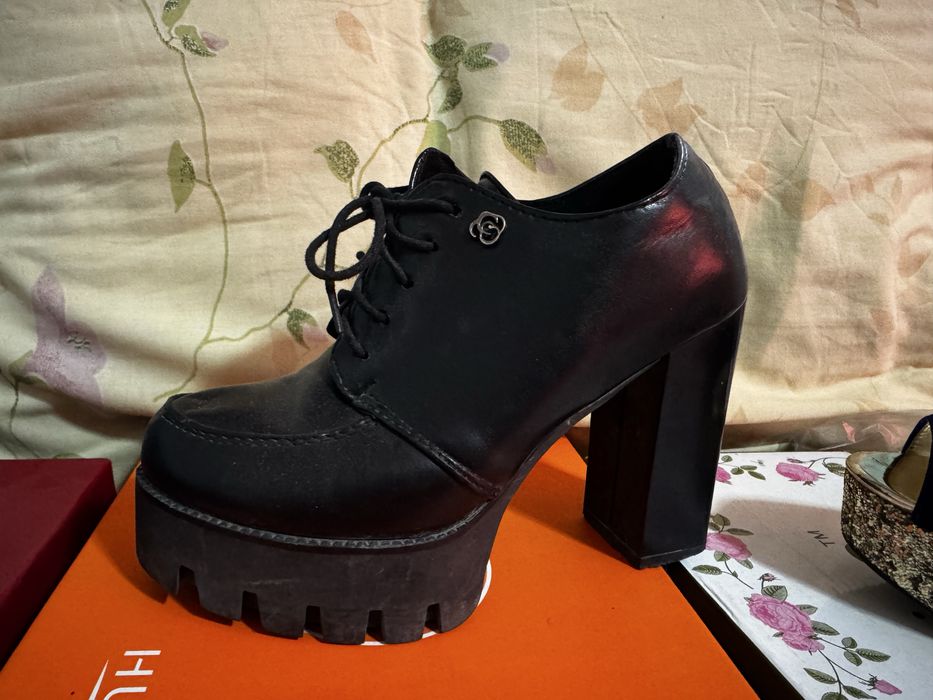 Платформали туфлилар