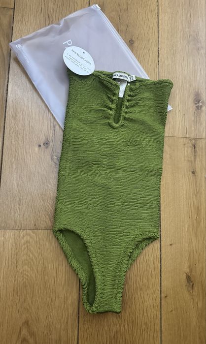 Цял бански на Paramidonna