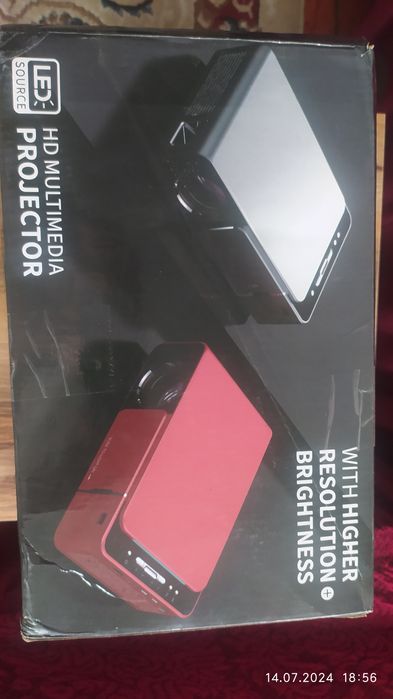 Продам проектор Т9 с встроеным андройдом