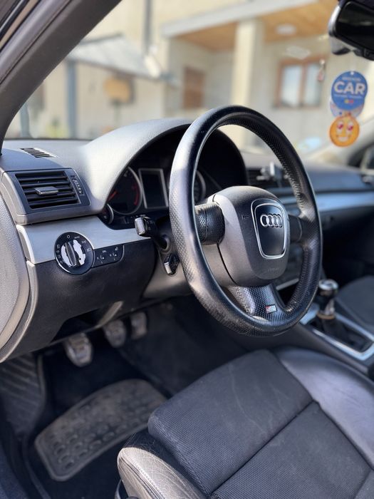 AUDI A4  S-LINE Berlina