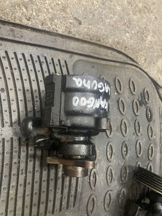 Renault Kangoo,Laguna,Megane 1999година 1.9dti Хидравлична Помпа