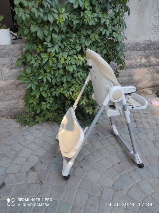 Детский стол, имеет три поло жения