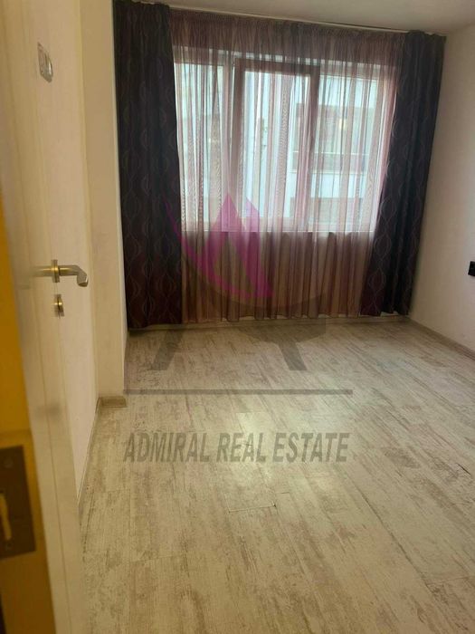 Дава се под наем Четиристаен апартамент в Варна, Лятно кино Тракия - 110 кв.м за 900 € - Снимка #4