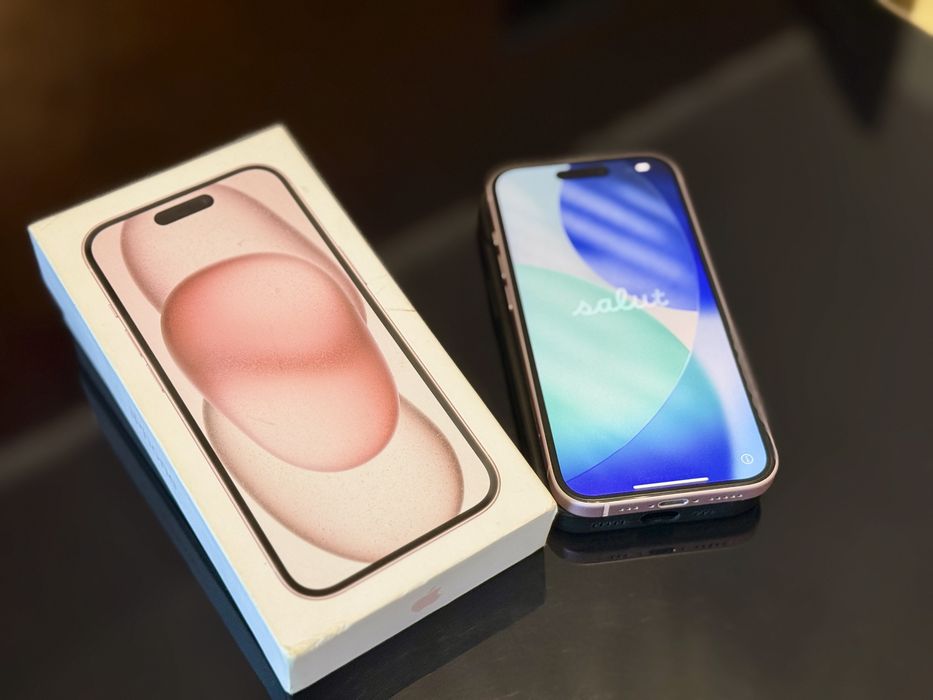 iPhone 15 Pink // 128 GB // impecabil