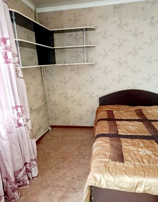 продам 2-х ком. центр 3-этаж