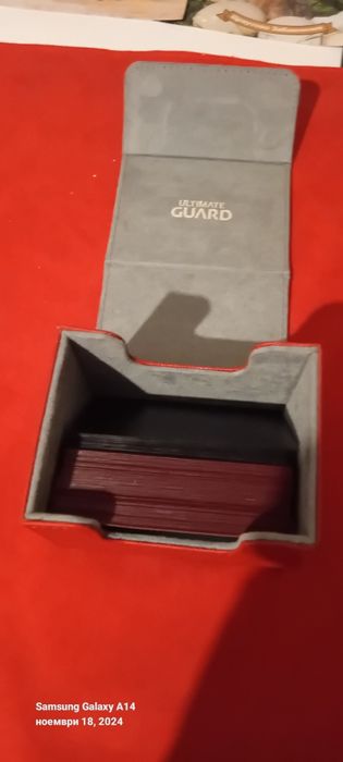 Yu-Gi-Oh карти .