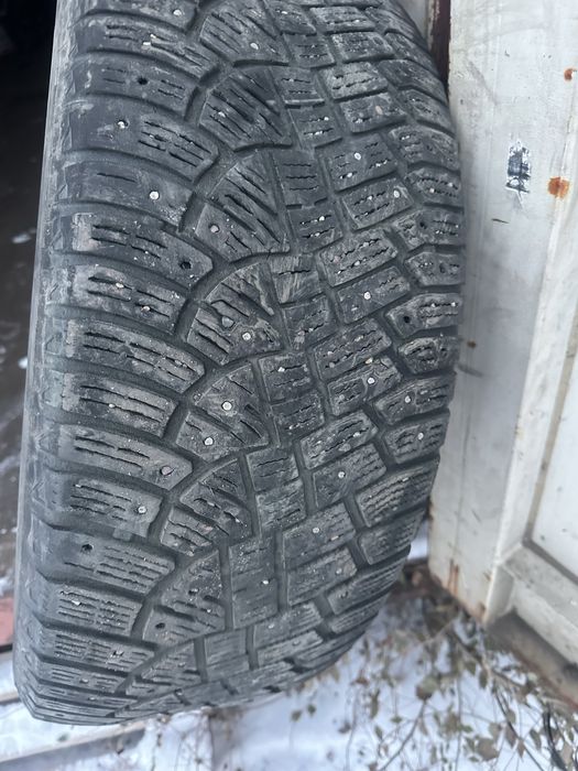 Продам б/у шины Continental зима комплект