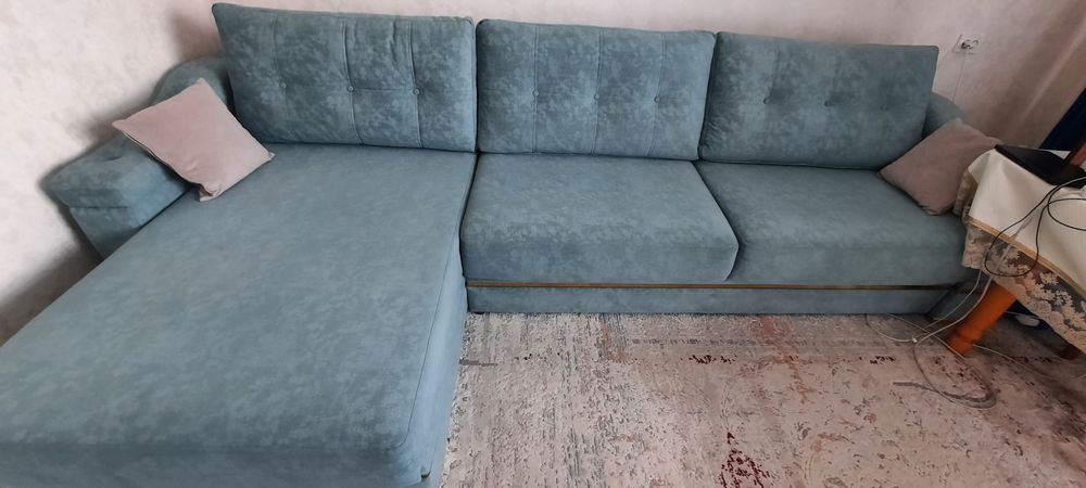 Продам угловой диван, в отличном состоянии
