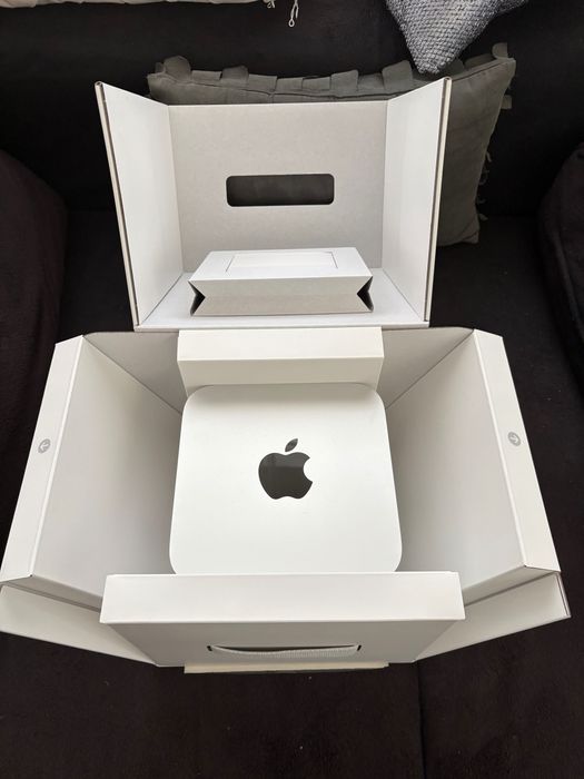 Mac Studio Apple M1 Max (2022) – 10-Core, 32GB RAM, 512GB SSD – Като нов!