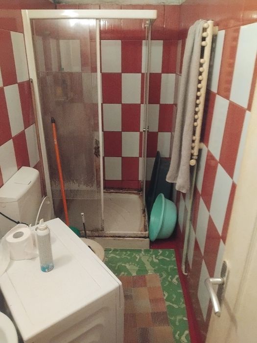 Vând apartament ân v.aron sibiu