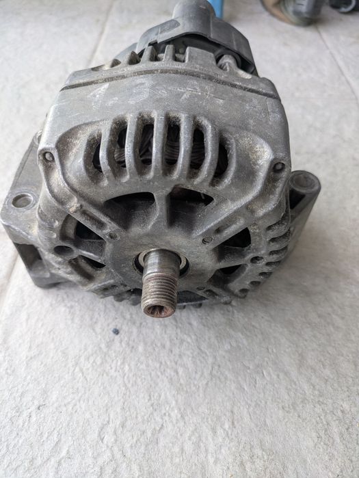 Alternator Opel 1.3 CDTI Valeo 13117279  YQ  14V 90A