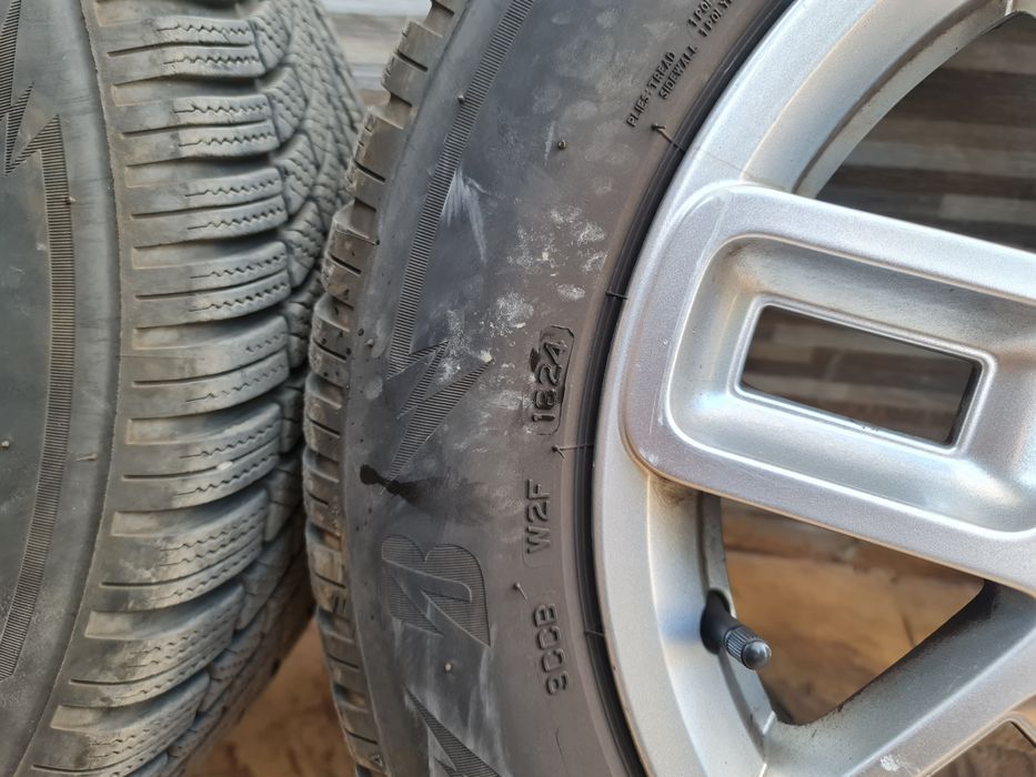 Roti Iarna Bridgestone Blizzak Lm005 Dot 2024 195 60 r15 4x108