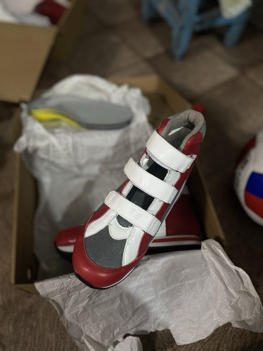 Женская обувь 38-39 размер