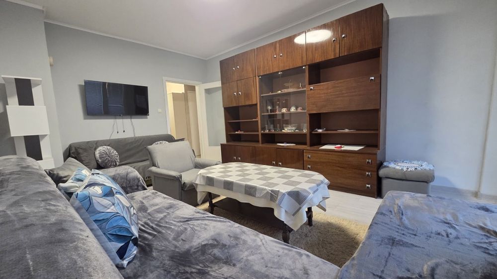 Дава се под наем Тристаен апартамент в Радомир - 90 кв.м за 398.82 € - Снимка #8