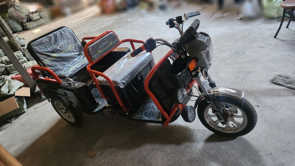 Skutar 3talik mini elektr motorol