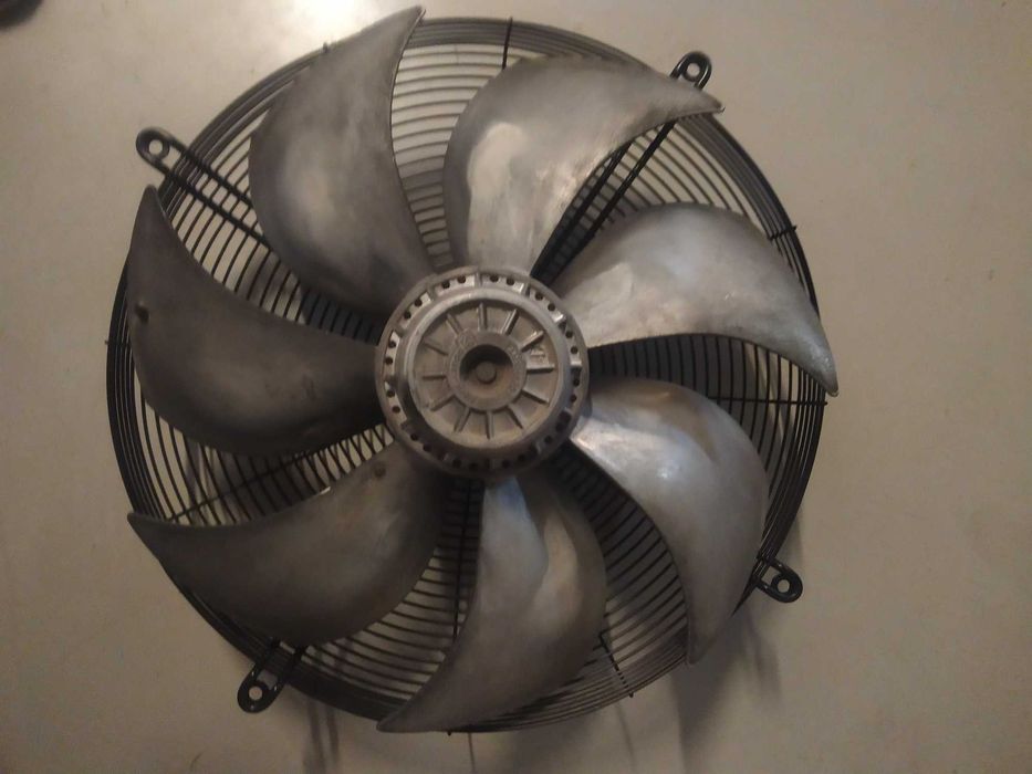 Вентилятор конденсаторного блока