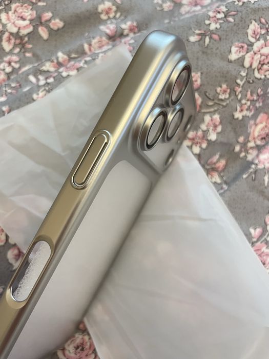 Husa iphone 17 pro noua