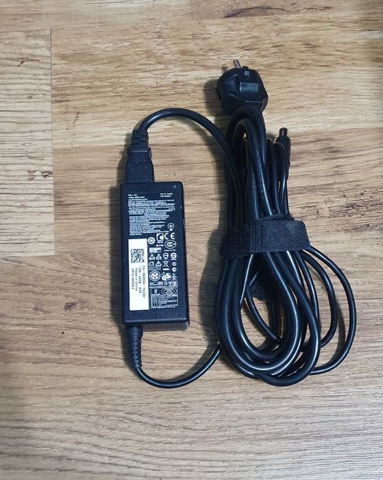 Alimentator/Incarcator Laptop Dell LA65NS2-01 19,5V 3,34A 65W