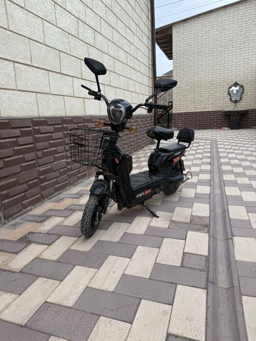 электоскутер SNAPY 700 торго нет