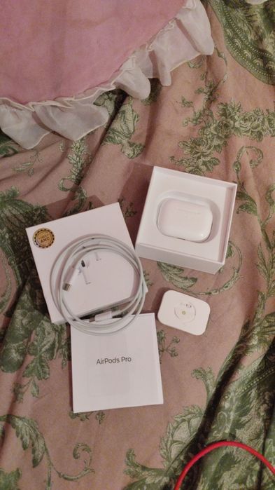Наушники Airpods pro