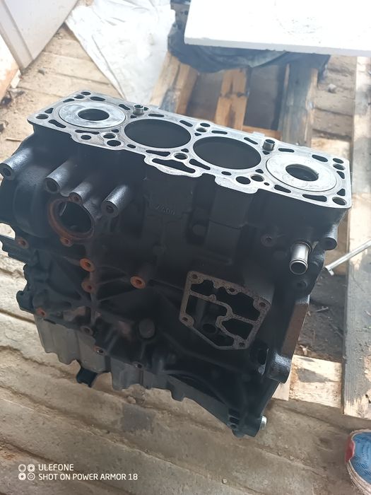 Блок за 2.0ТDI AUDI