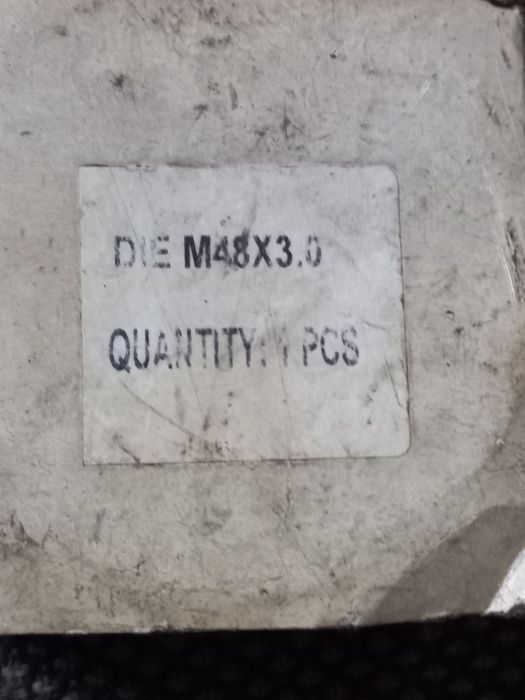 Сверло, метчик, плашка и т.п  в ассортименте