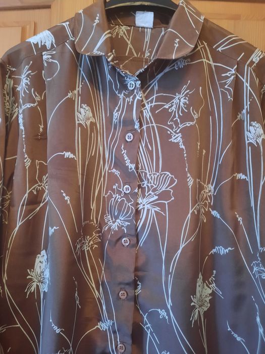 Minunată bluză maro cu imprimeu crem mărimea 48-50