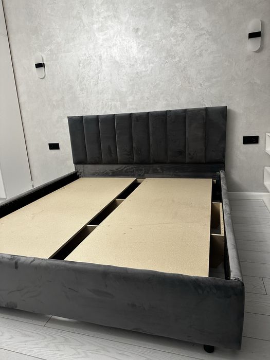 Кровать двухспальный мебель