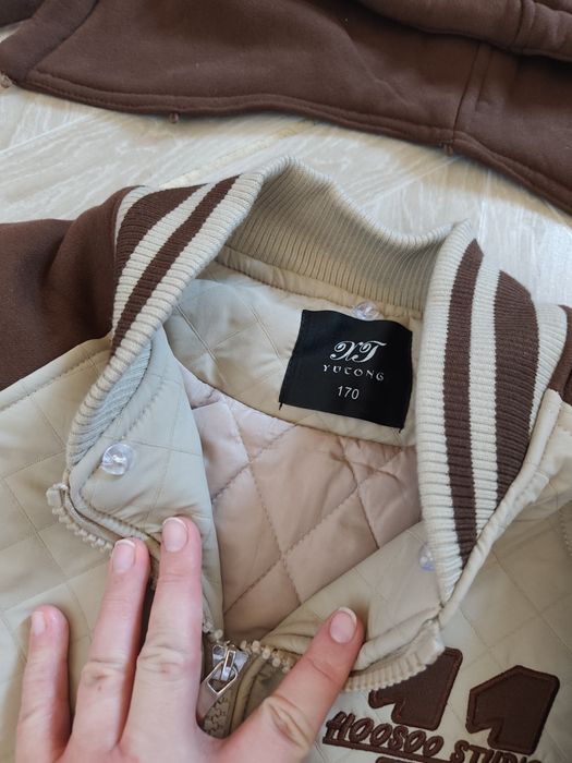 Продам куртку новую