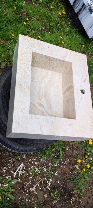 Chiuvete din gresie portelanata si placari ceramice