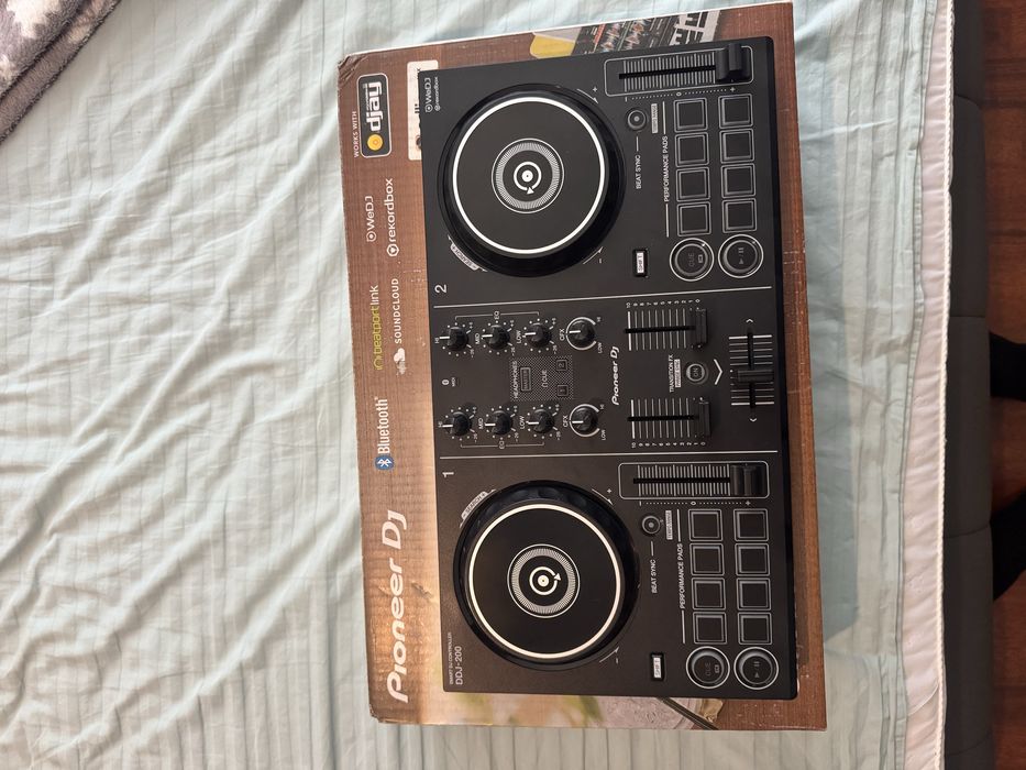 Ddj 200 игровой пульт