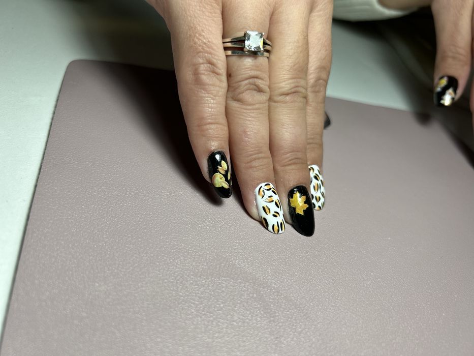 Unghii cu gel /Pedichiura semi