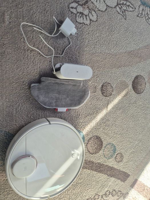 Робот пылесос от Mi