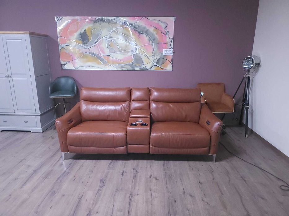 Кафяв кожен диван голяма двойка с електрически релаксиращ механизъм