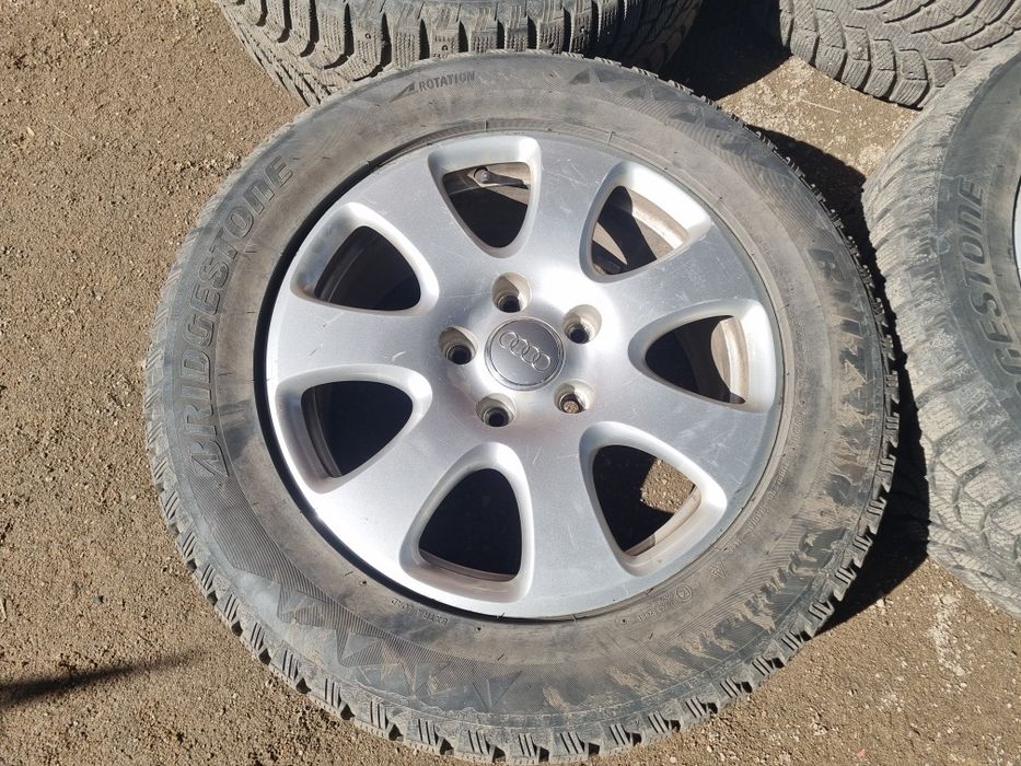 Диски r18 на Audi Q7.