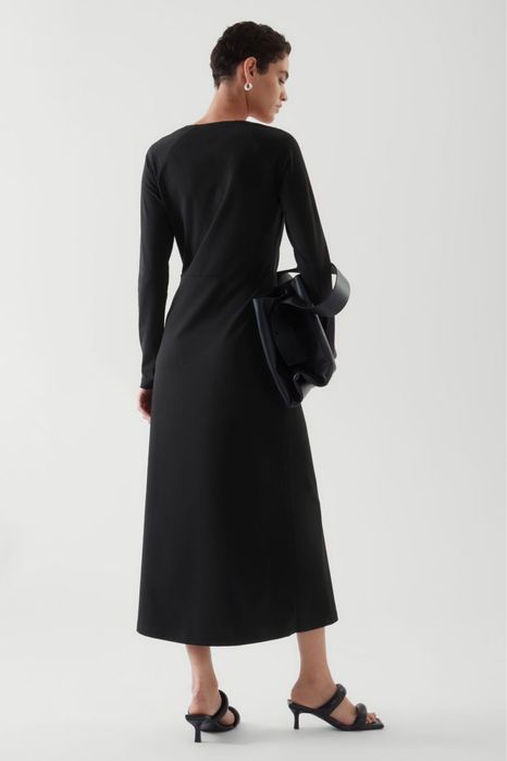 COS rochie neagra maxi