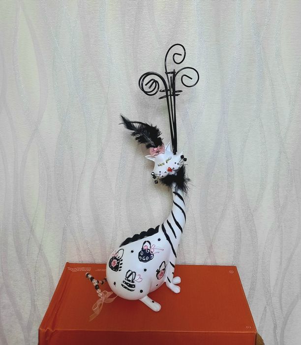 Стойка для украшений Подарок