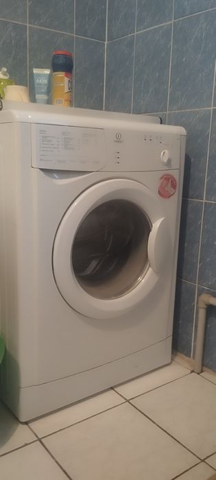 Стиральная машина Indesit