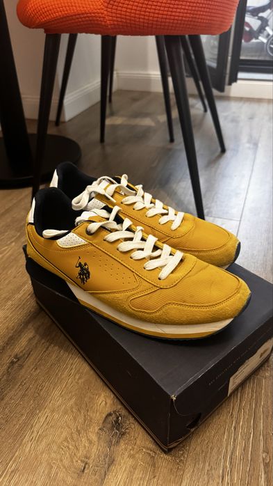 Adidași mustar 44 us polo assn