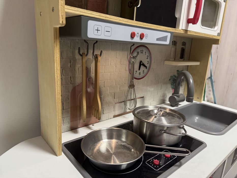 Детска кухня - дървена