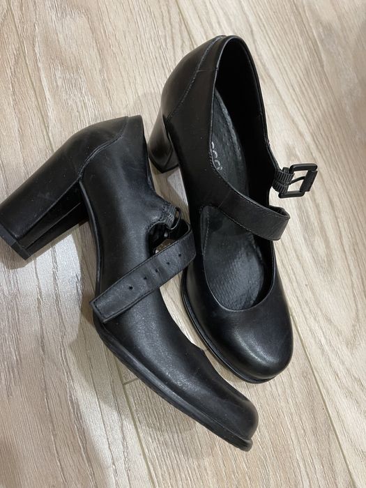 Кожаные туфли ЕССО 36 размер