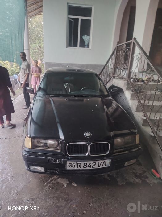BMW 318 sotiladi