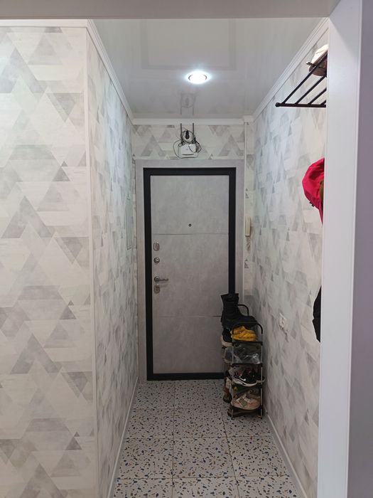 Продам 2 комнотную квартиру