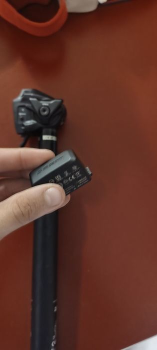 droper wireless rockshox reverb axs nou nouț