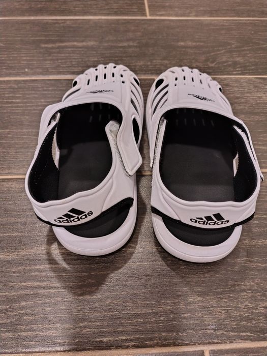 Adidas бели сандали