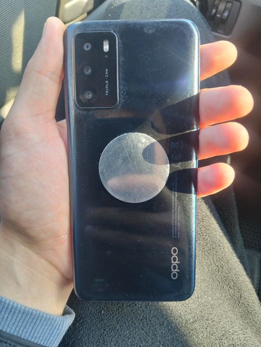 Продам телефон      .