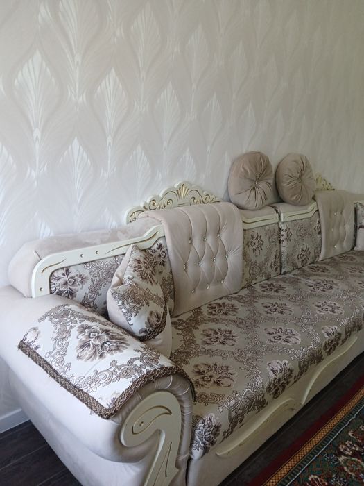 Продаю диван в отличном состоянии