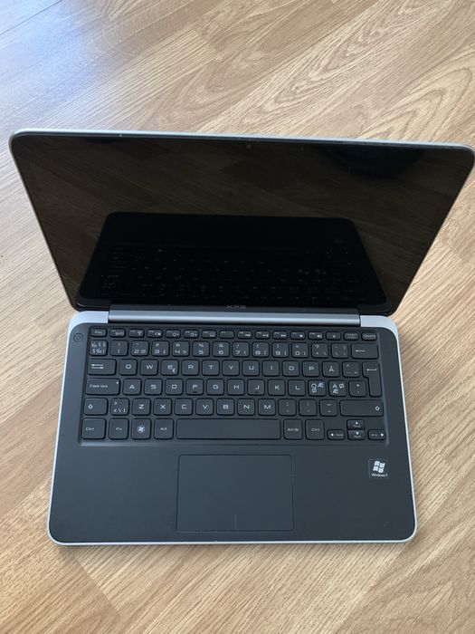 Laptop Tableta Dell intel core i5 Defect pentru piese sau reparat.